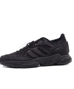 Adidas: CG Kontuur II