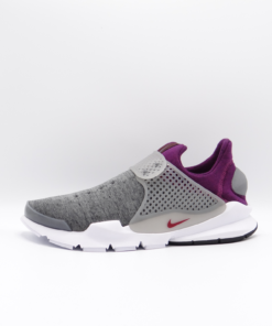 Nike: Sock Dart Tech Fleece