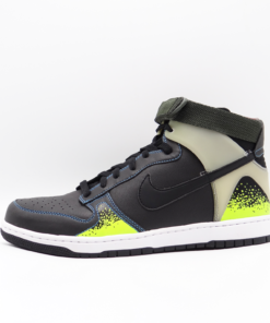 Nike: Dunk Hi Challenge Supreme