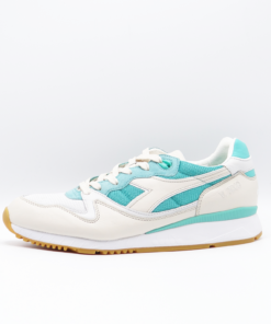 Diadora: V7000 Celeste