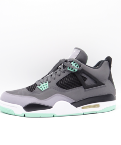 Air Jordan 4: Retro - 308497-033 - https://sneakerzz.digi-nomads.nl